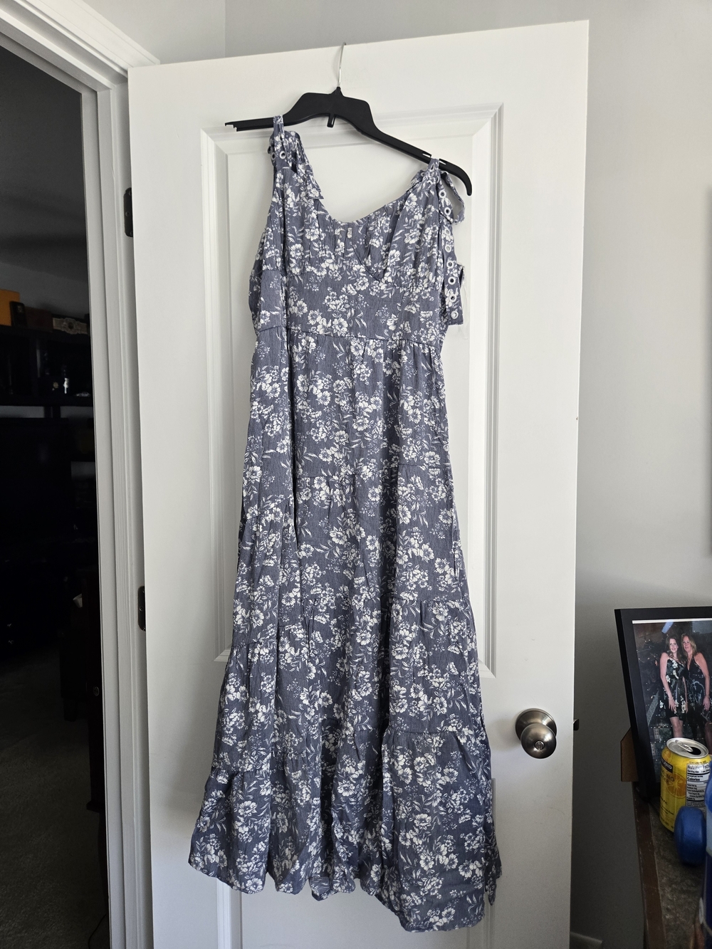 Trixxi Blue Floral Maxi Dress with Tie Straps. XL NWT